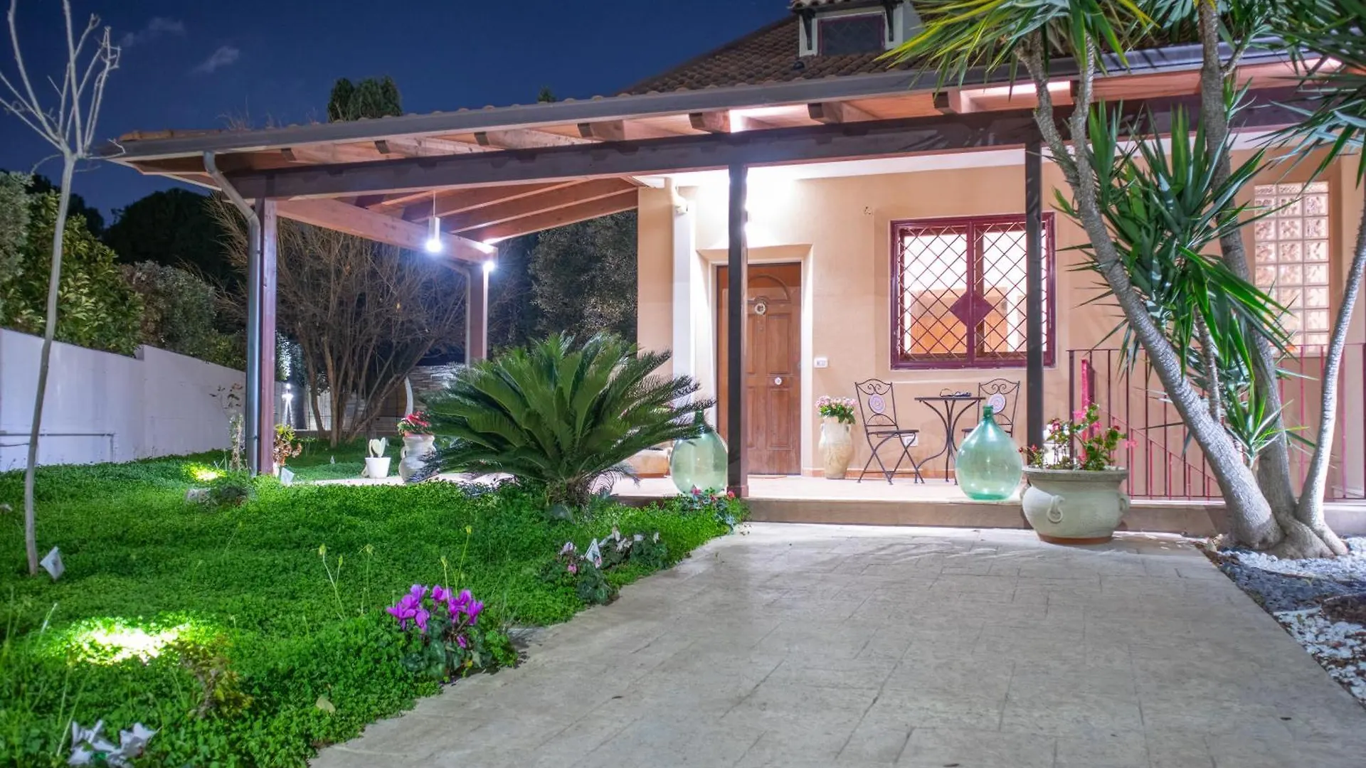 Villa Il Melograno Bari 0*,  Włochy